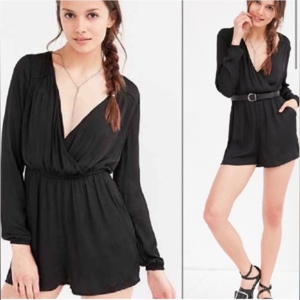 Alice & uo Urban Outfitters Black Satin Short Romper size Small